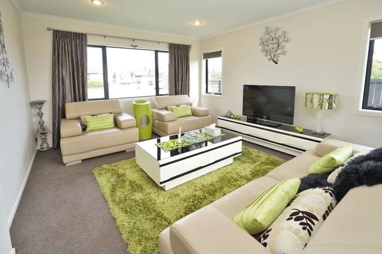 Photo of property in 14 Piwakawaka Court, Rototuna North, Hamilton, 3210