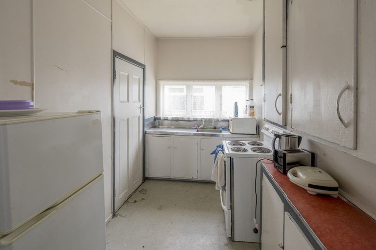 Photo of property in 16 Wilton Street, Levin, 5510