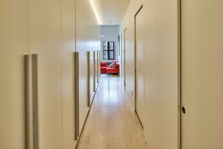 Photo of property in Tennyson Apartments, 11/25 Tennyson Street, Te Aro, Wellington, 6011