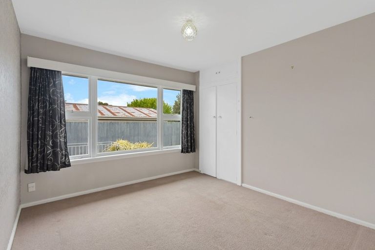 Photo of property in 4 Dunstan Crescent, Hornby, Christchurch, 8042