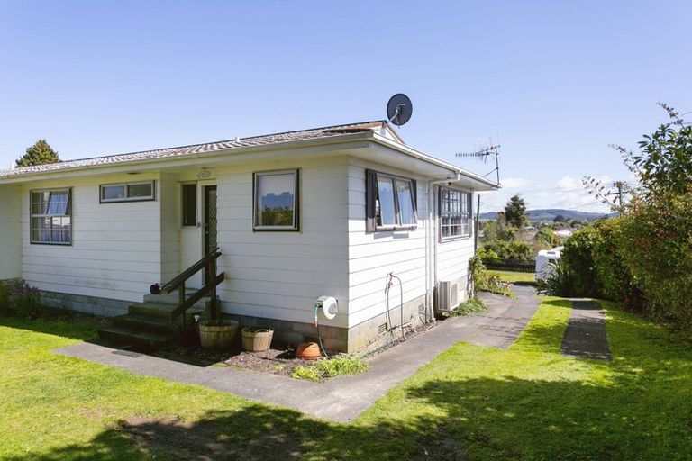 Photo of property in 2/17 Cumberland Street, Tauhara, Taupo, 3330