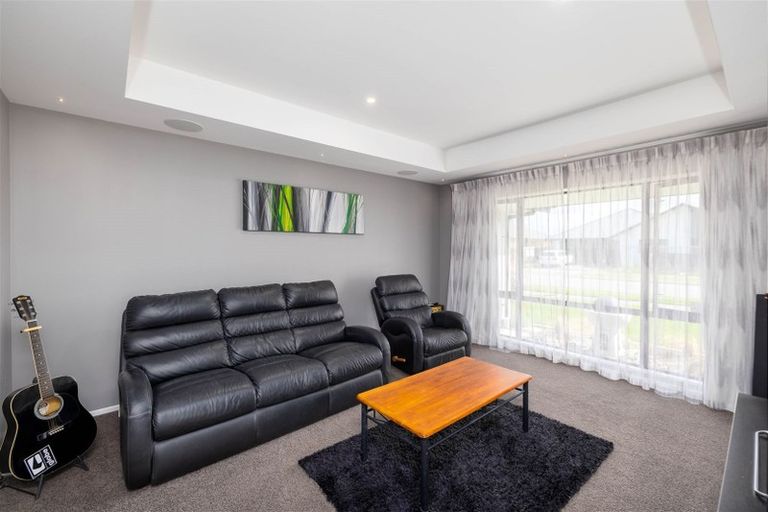 Photo of property in 20 Dunlops Crescent, Marshland, Christchurch, 8083