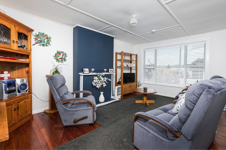 Photo of property in 11 Savage Crescent, Waipukurau, 4200