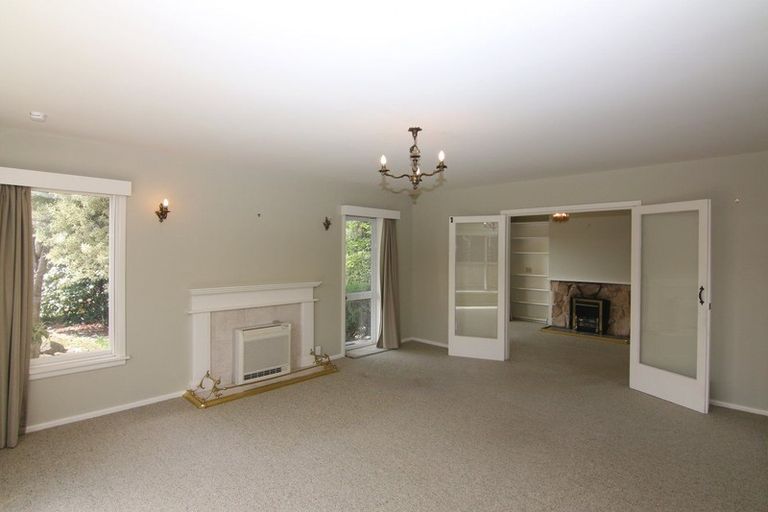 Photo of property in 609 Harewood Road, Harewood, Christchurch, 8051