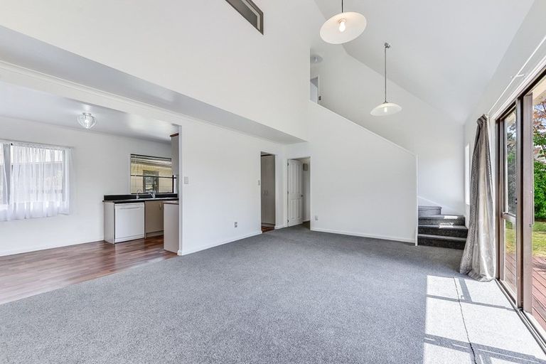 Photo of property in 11 Caulfield Green, Nawton, Hamilton, 3200