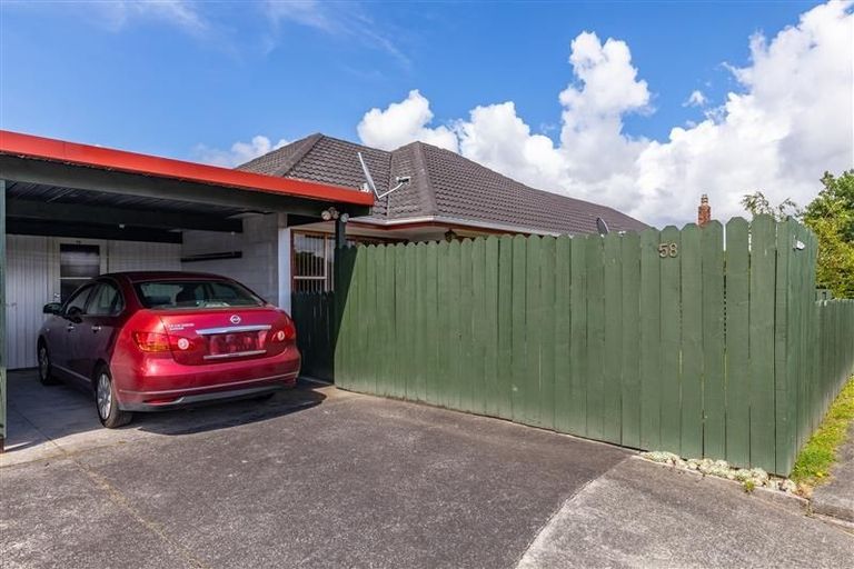 Photo of property in 58 Strid Road, Te Atatu South, Auckland, 0610