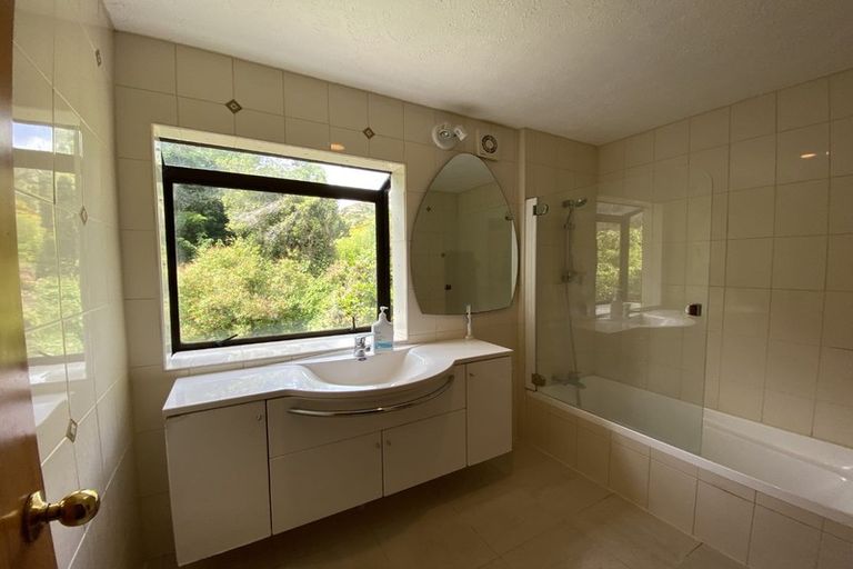 Photo of property in 4 Mcchesney Road, Arthurs Point, Queenstown, 9371