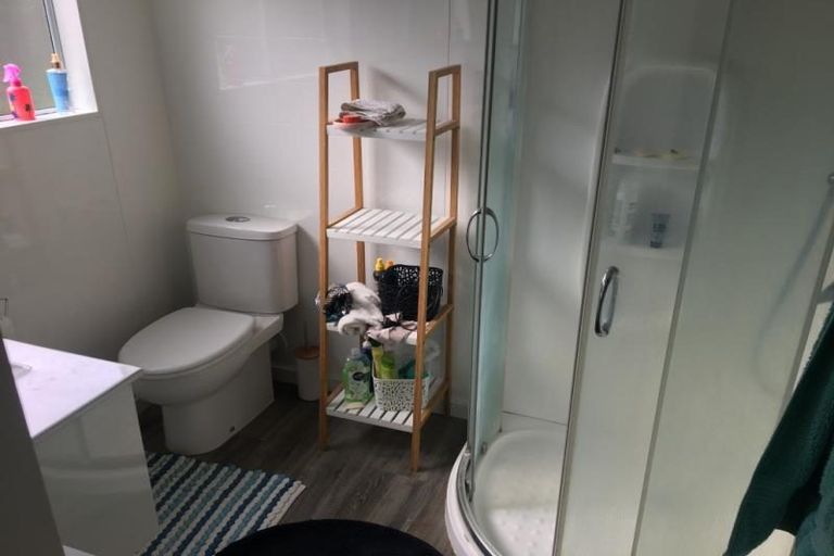 Photo of property in 1/3 Miriam Corban Heights, Henderson, Auckland, 0612