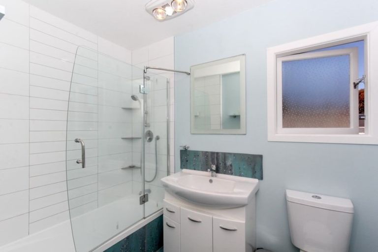 Photo of property in 33 Pembroke Street, Westown, New Plymouth, 4310