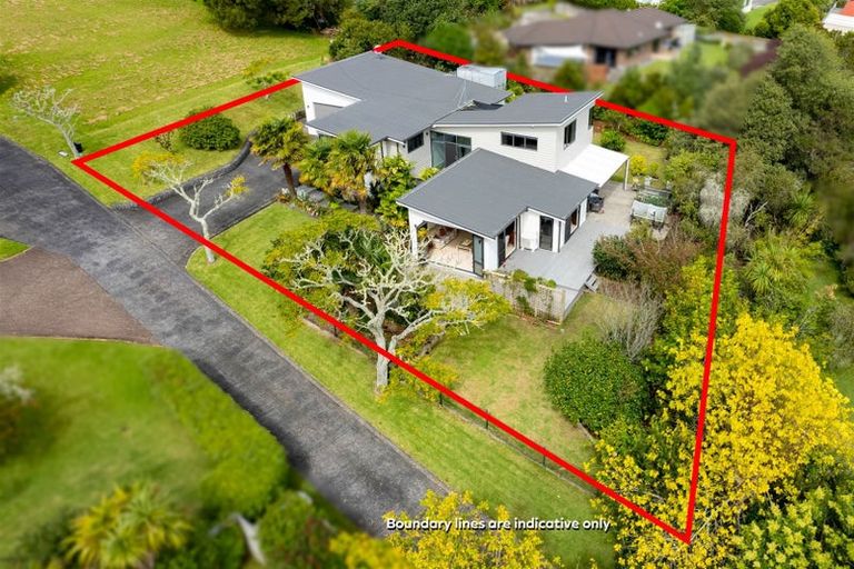 Photo of property in 50 Rosella Grove, Waimauku, 0812