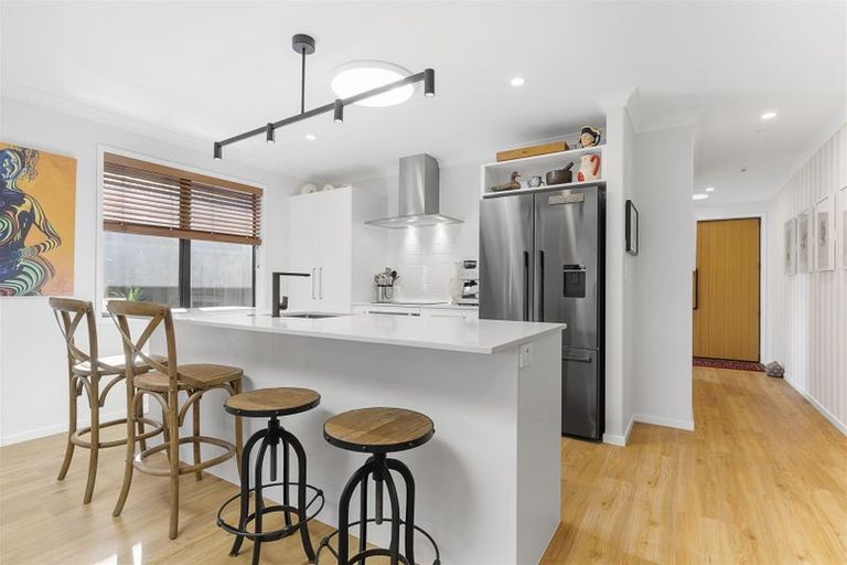 Photo of property in 22 Te Wharo Drive, Papamoa, 3118