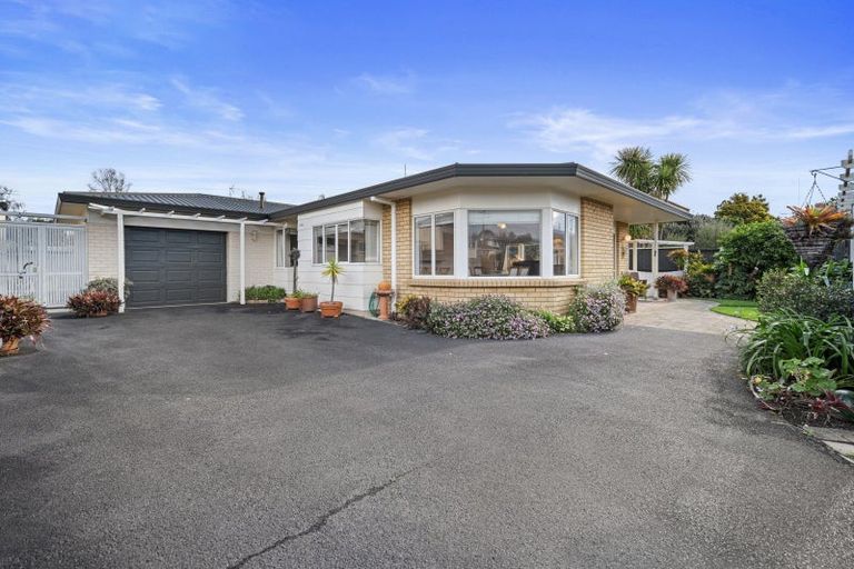 Photo of property in 216b Ngatai Road, Otumoetai, Tauranga, 3110