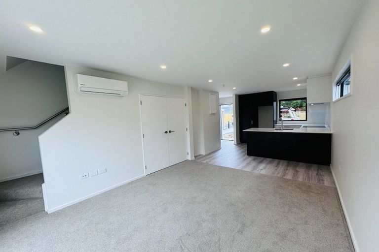 Photo of property in 2/9a Maronan Street, Woolston, Christchurch, 8023