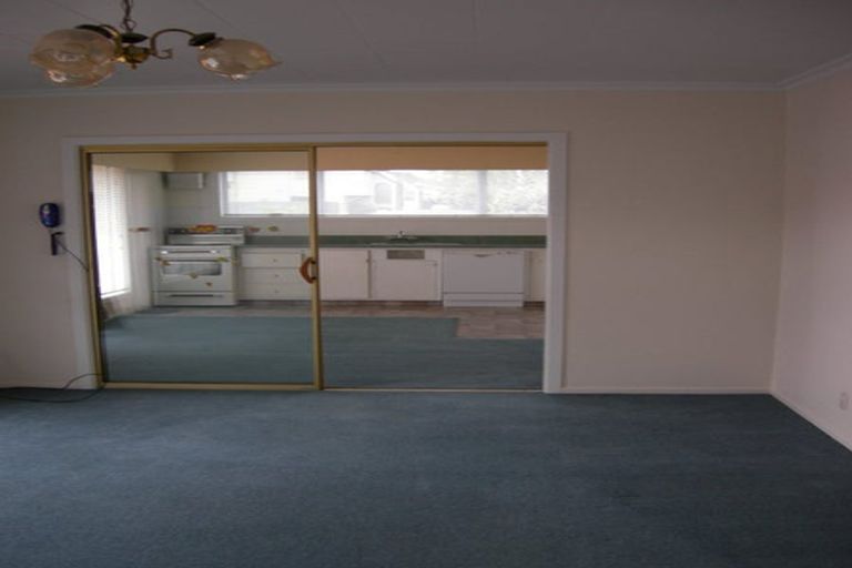 Photo of property in 1/77 Memorial Avenue, Ilam, Christchurch, 8053