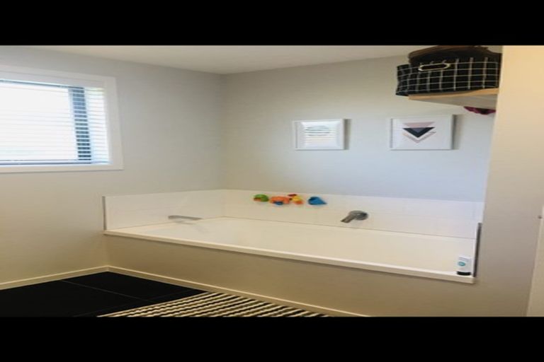 Photo of property in 472 Bower Avenue, Parklands, Christchurch, 8083