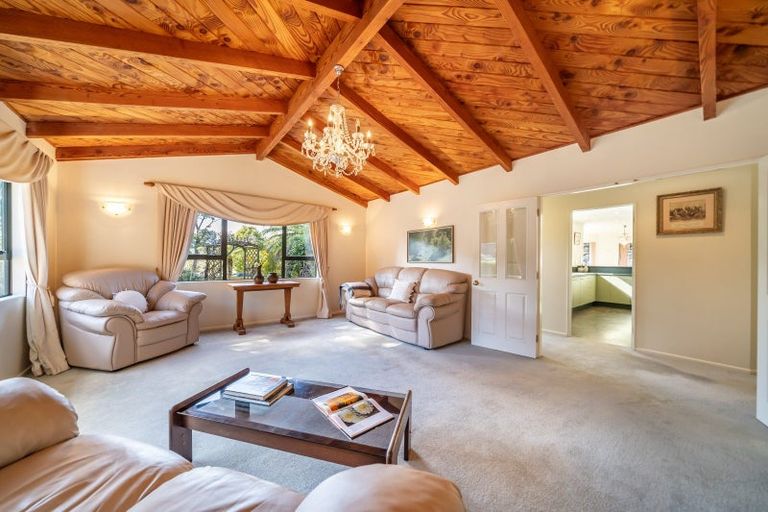 Photo of property in 13 Carlow Grove, Birchville, Upper Hutt, 5018