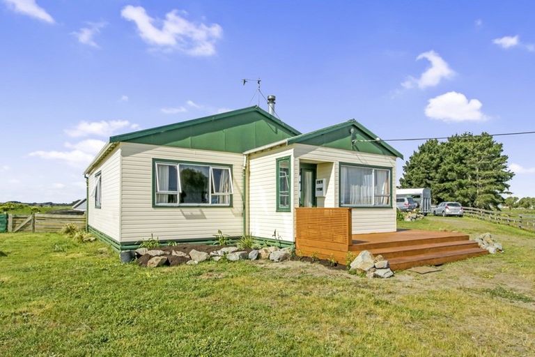 Photo of property in 82 Himatangi Beach Road, Himatangi, Foxton, 4891