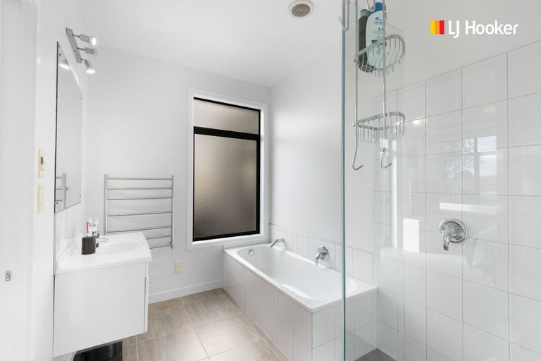 Photo of property in 23 Nore Street, Waihola, Milton, 9073