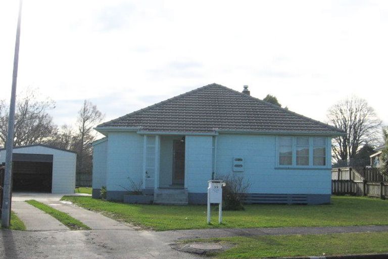 Photo of property in 39 Paul Crescent, Fairfield, Hamilton, 3214