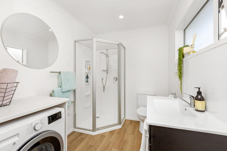 Photo of property in 30 Uenuku Avenue, Raglan, 3225