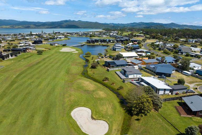 Photo of property in 126 The Fairway, Matarangi, Whitianga, 3592
