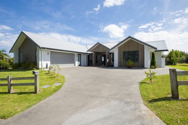 Photo of property in 32 Hillview Terrace, Mangapapa, Gisborne, 4010