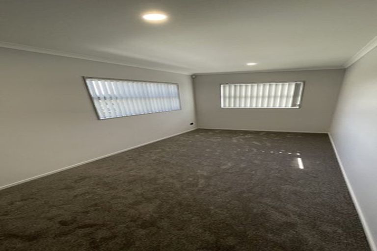 Photo of property in 5 Ambedkar Way, Pukekohe, 2120
