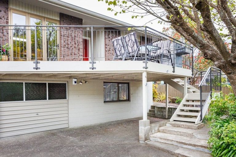 Photo of property in 69 Waterloo Crescent, Hokowhitu, Palmerston North, 4410