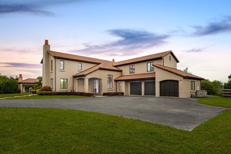 Photo of property in 62 Grace Hill Drive, Dairy Flat, Albany, 0792