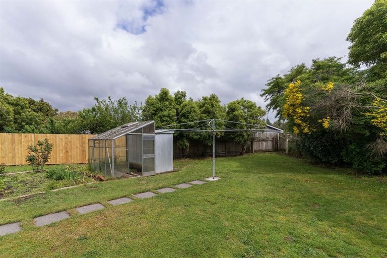 Photo of property in 24 Oxford Street, Lansdowne, Masterton, 5810
