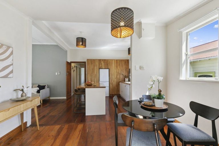 Photo of property in 36 Volga Street, Island Bay, Wellington, 6023