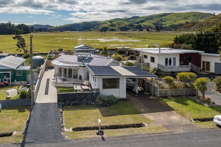 Photo of property in 44 Tidewater Drive, Lower Portobello, Dunedin, 9077