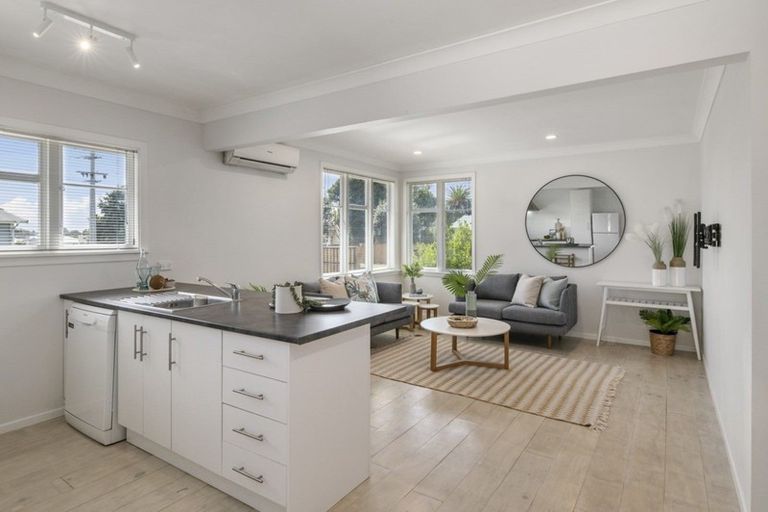 Photo of property in 16 Roosevelt Street, Levin, 5510