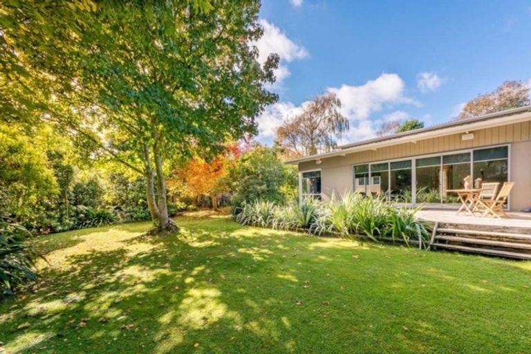 Photo of property in 422 Te Moana Road, Waikanae, 5036