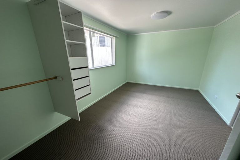 Photo of property in 91a Gossamer Drive, Pakuranga Heights, Auckland, 2010