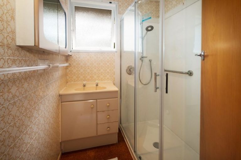 Photo of property in 6 Ware Place, Pakuranga Heights, Auckland, 2010