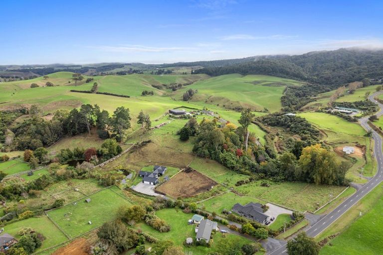 Photo of property in 13 Tari Road, Pukeatua, 3880