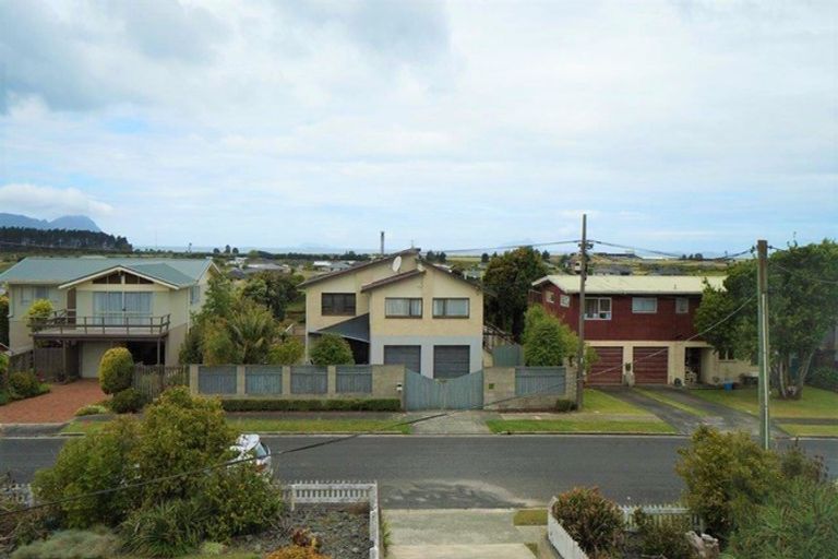 Photo of property in 12 Seaview Road, Ruakaka, 0116