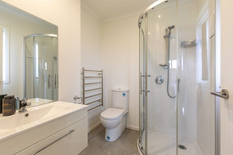 Photo of property in 1 Elm Place, Waipukurau, 4284