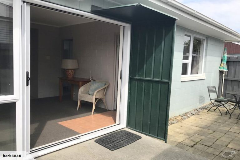 Photo of property in 2/546 Worcester Street, Linwood, Christchurch, 8011