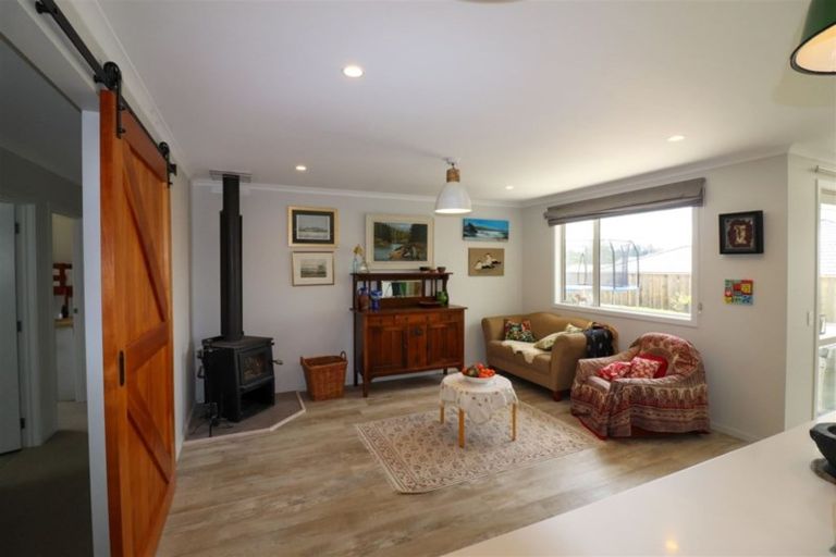 Photo of property in 6 Koi Crescent, Mapua, 7005