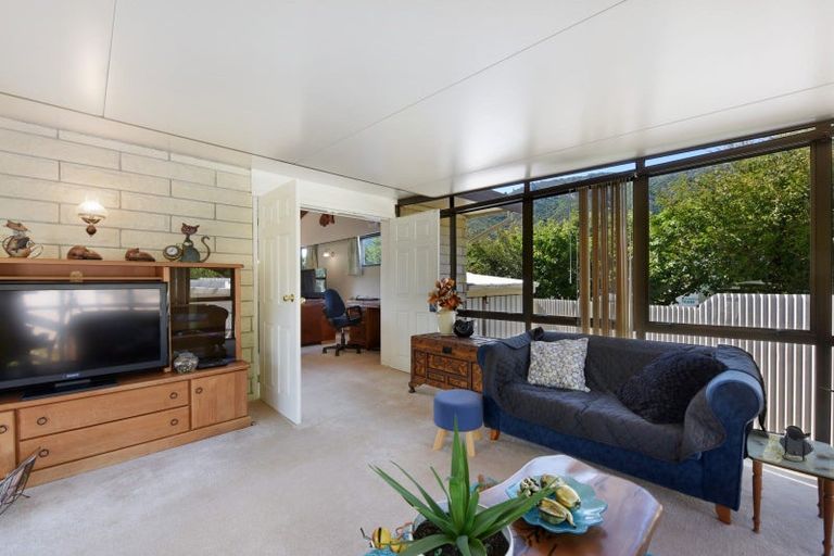 Photo of property in 3 Bayview Drive, Waikawa, Picton, 7220