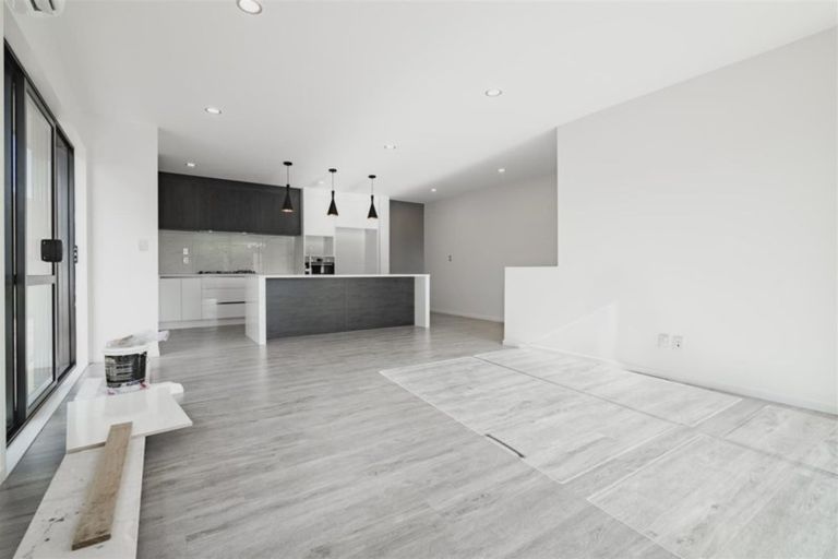 Photo of property in 122 Parkview Drive, Gulf Harbour, Whangaparaoa, 0930