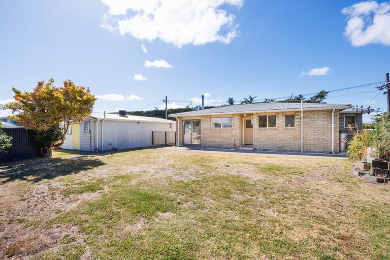 Photo of property in 81 Thomas Place, Foxton Beach, Foxton, 4815
