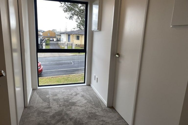 Photo of property in 33b Matipo Road, Te Atatu Peninsula, Auckland, 0610