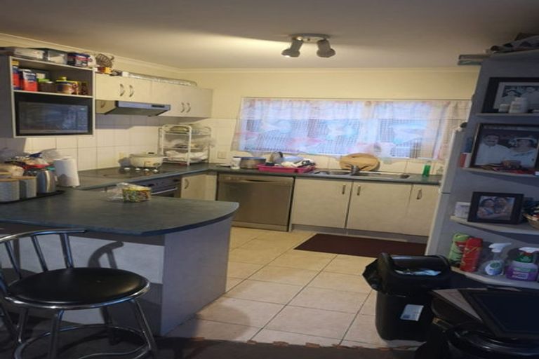 Photo of property in 15 Dole Place, Mangere, Auckland, 2022