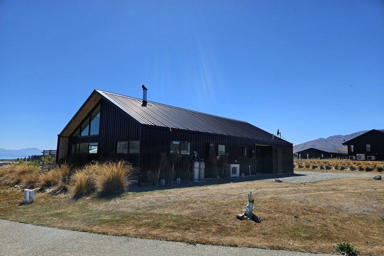 Photo of property in 21 Mistake Drive, Lake Tekapo, 7999