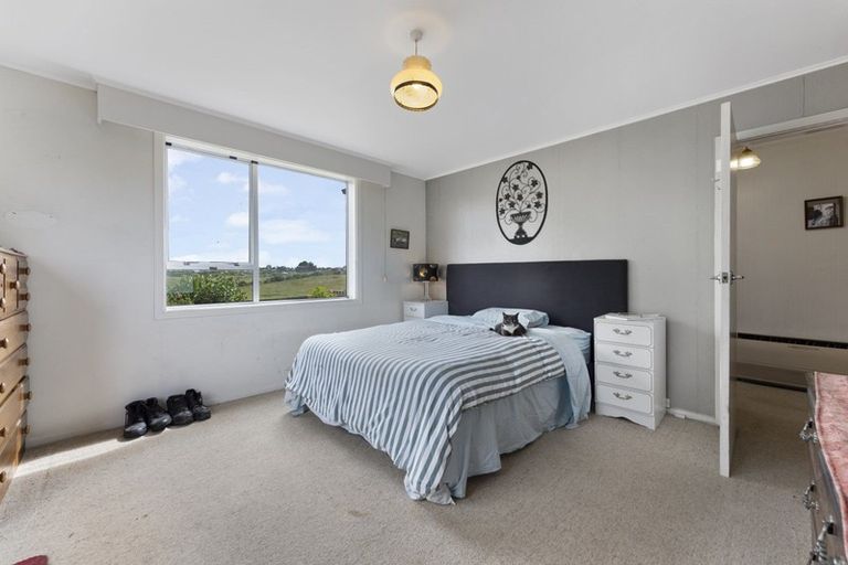 Photo of property in 19 Graves Street, Eltham, 4322