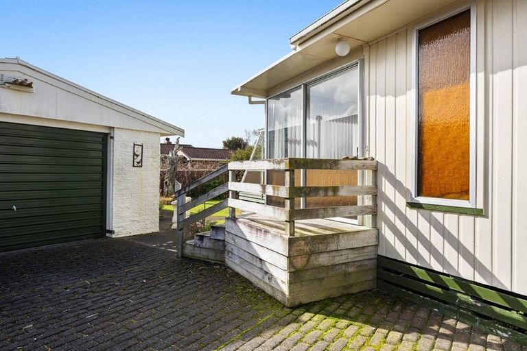 Photo of property in 27 Davidson Street, Hawera, 4610