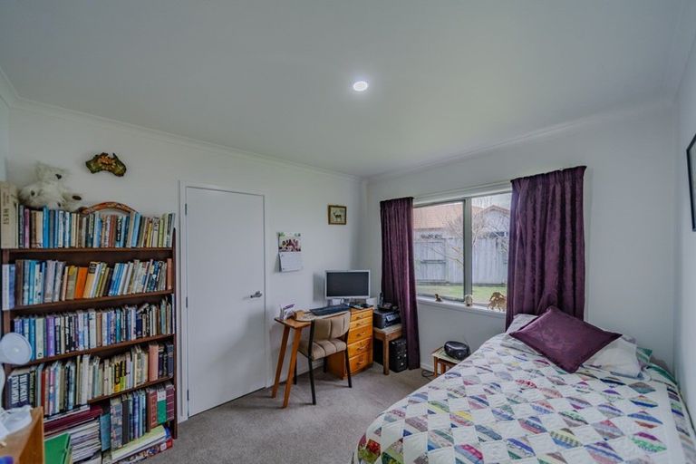 Photo of property in 82 Belgrove Drive, Waipukurau, 4200